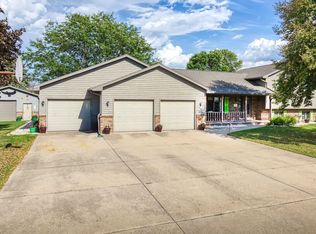 N4144 Oak Ln, Freedom, WI 54130