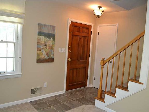 3rd image of 5005 E 66th St