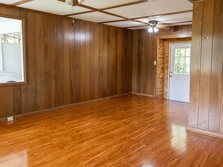 1172 W Kawailani St #1 — Photo 2