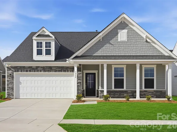 1060 Arundle Rd, Sherrills Ford, NC 28673