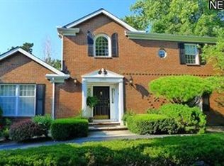 22925 Shelburne Rd, Shaker Heights, OH 44122