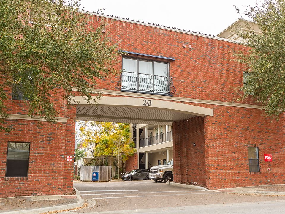 1st image of 20 SW 6th St APT 214