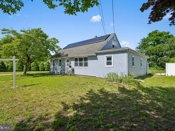 428 Flanders Rd, Burlington, NJ 08016