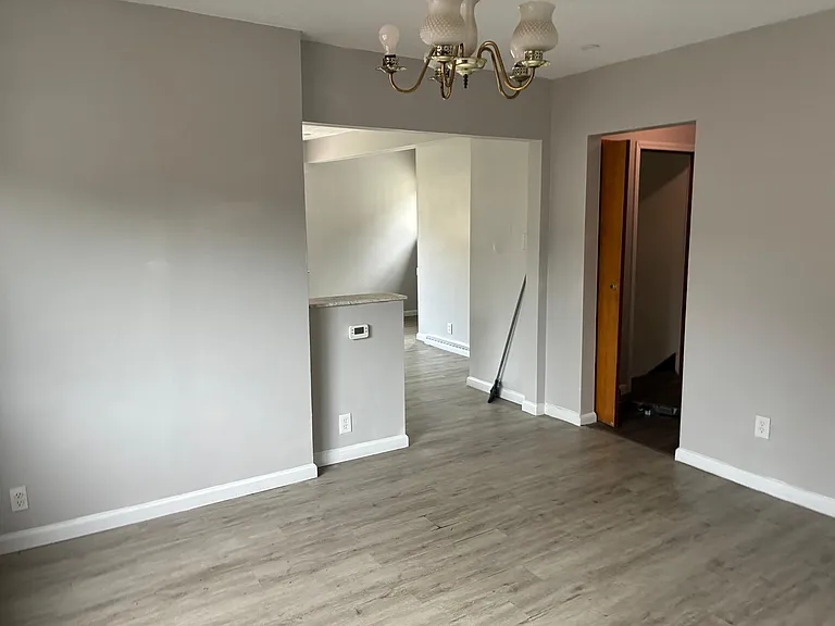 1102 Valley St #B — Photo 30