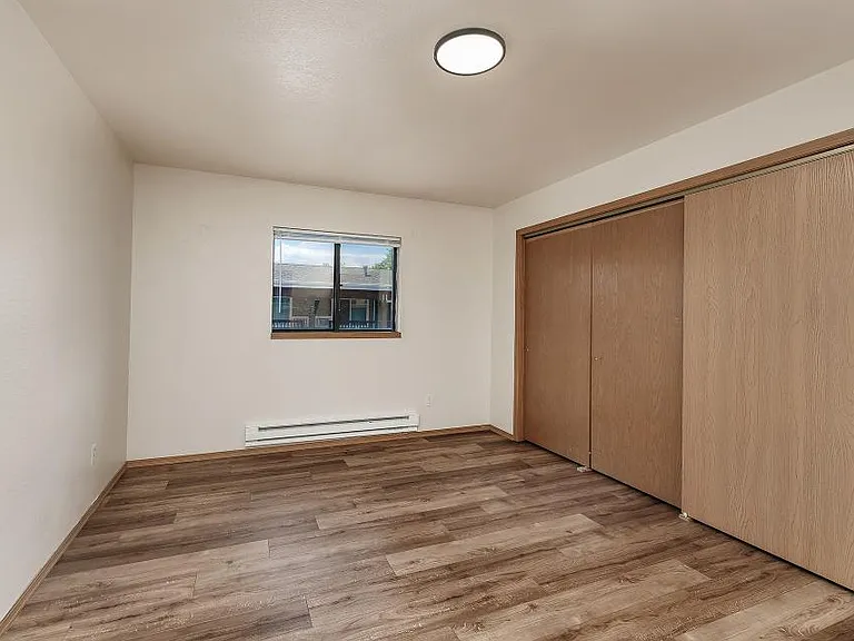500 Josephine Dr — Photo 13