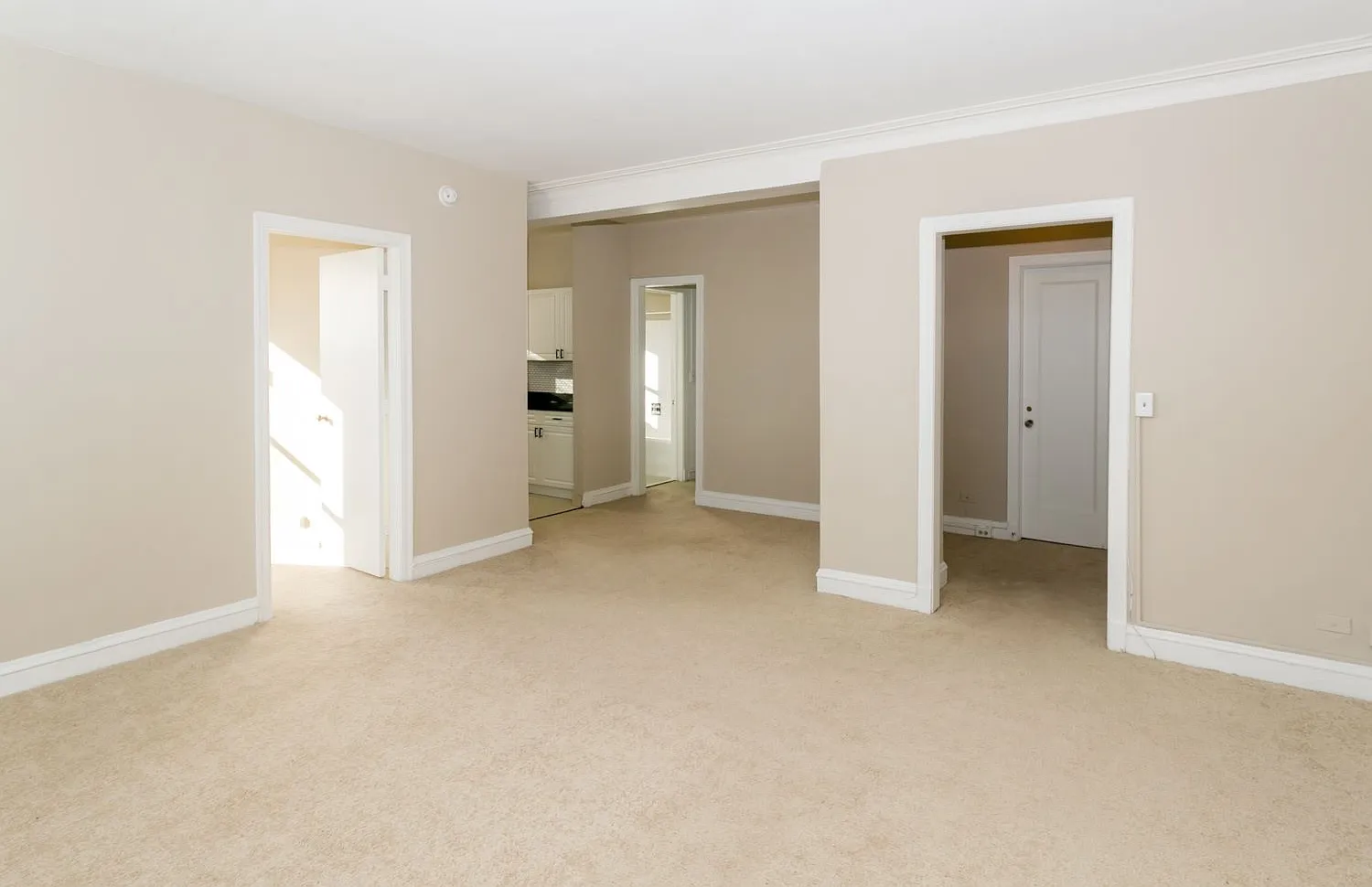 Windermere House — Photo 2