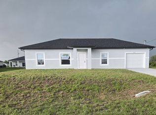 2814 22nd St SW, Lehigh Acres, FL 33976