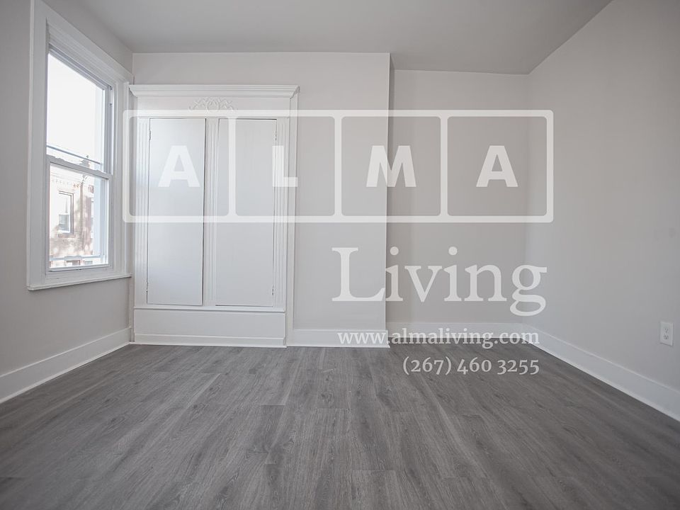 1st image of 2118 S Daggett St #10