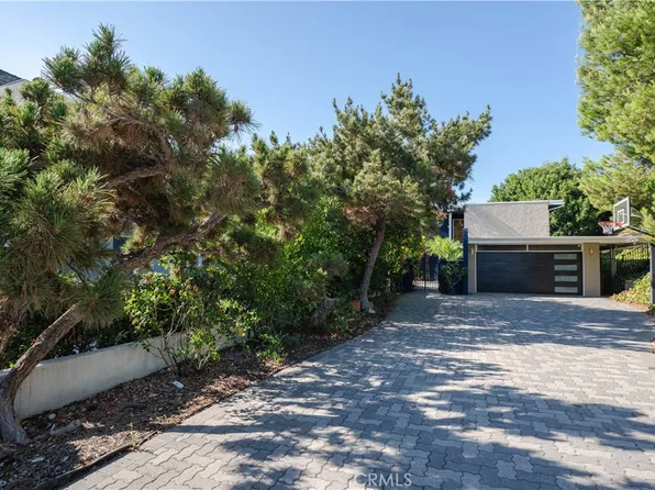 14001 Summit Dr, Whittier, CA 90602