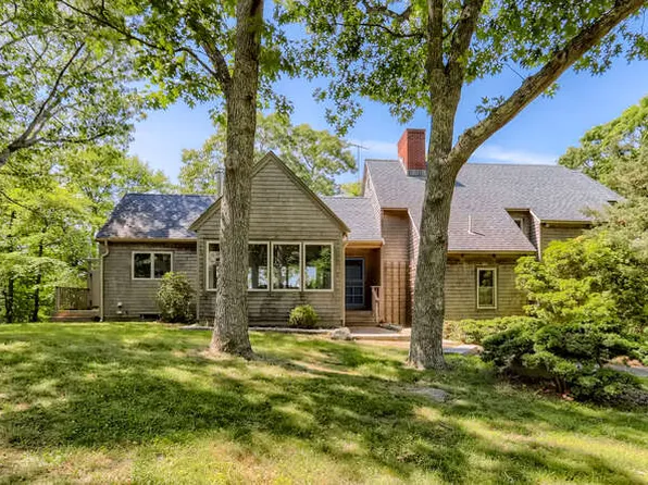 14 Ephriam Allen Rd, West Tisbury, MA 02575