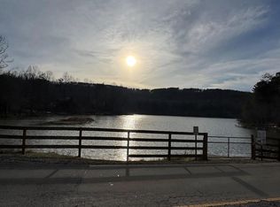 402 Acerose Dr, Jasper, GA 30143