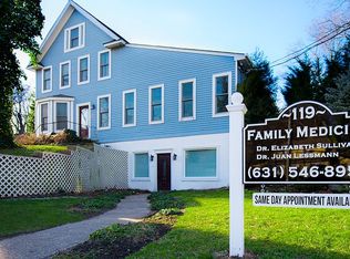 119 Woodbury Rd, Huntington, NY 11743