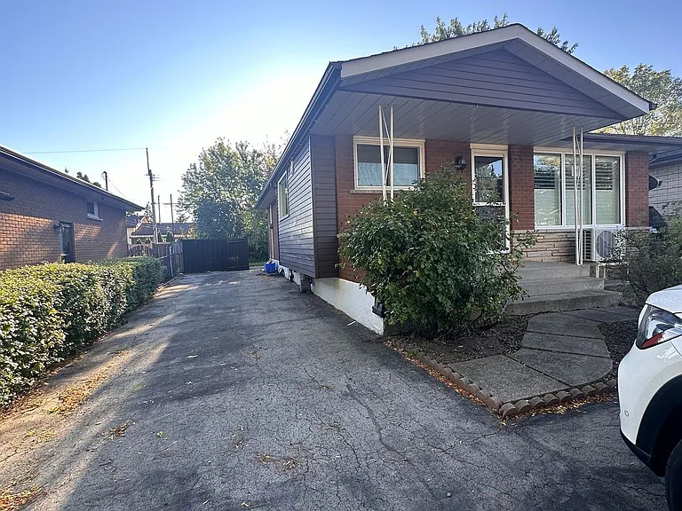 5 Empire Ct #MAIN — Photo 1