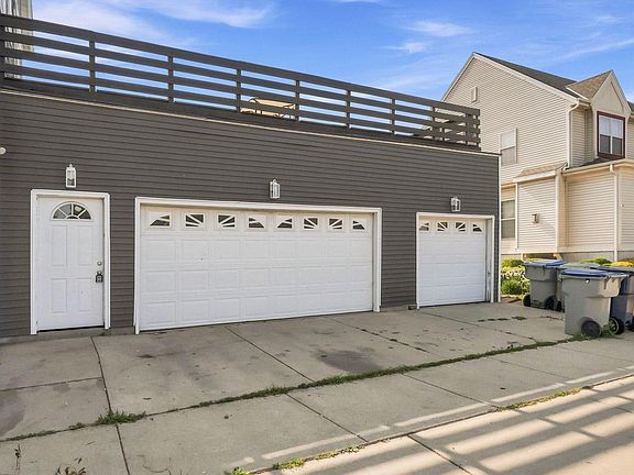 2nd image of 600 W Garfield AVENUE #602