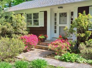 54 Sunrise Ave, Katonah, NY 10536