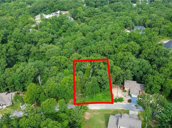10 Roxburgh Ln #10, Bella Vista, AR 72715