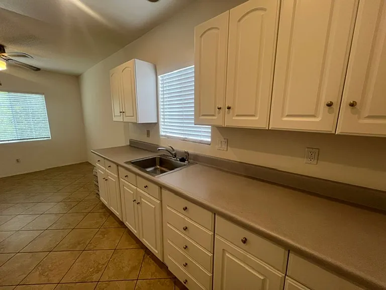 17430 W Gledhill St — Photo 15