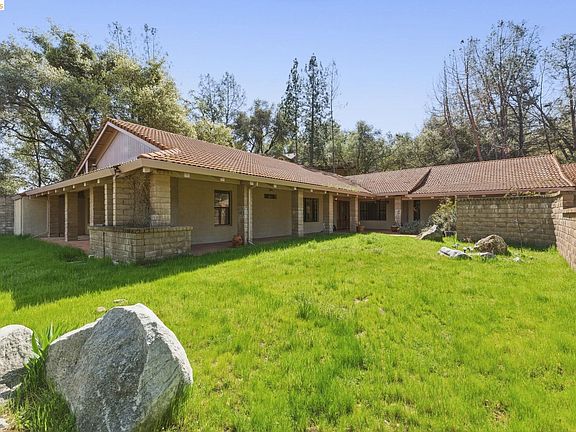 5th image of 23608 Porcina Way