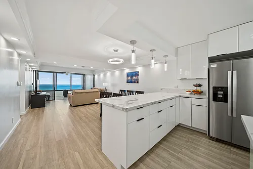 1600 Ala Moana Blvd #3702 Photo 1