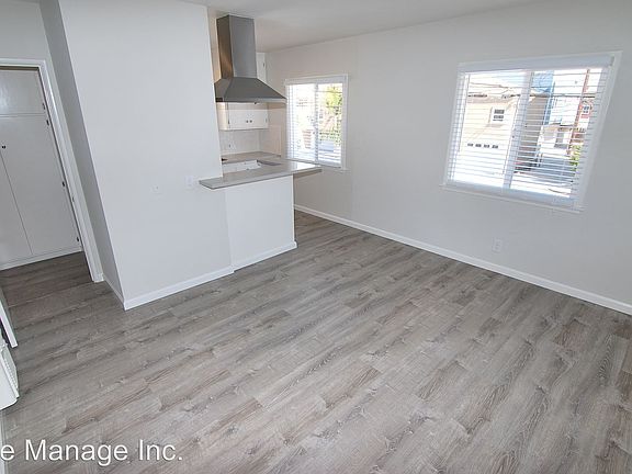 2nd image of 6124 E Ocean Blvd APT E
