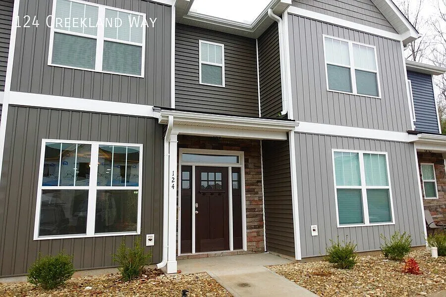 3 bed, 2.5 bath, 1579 sqft, $1,690 — Photo 4