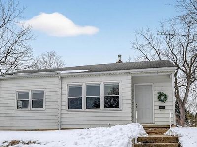 1104 College St, Cedar Falls, IA, 50613