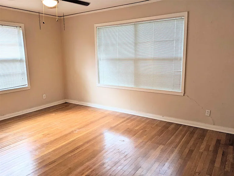 5559 Aspen St — Photo 9