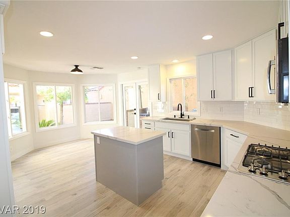 4th image of 5093 Southern Hills Ln