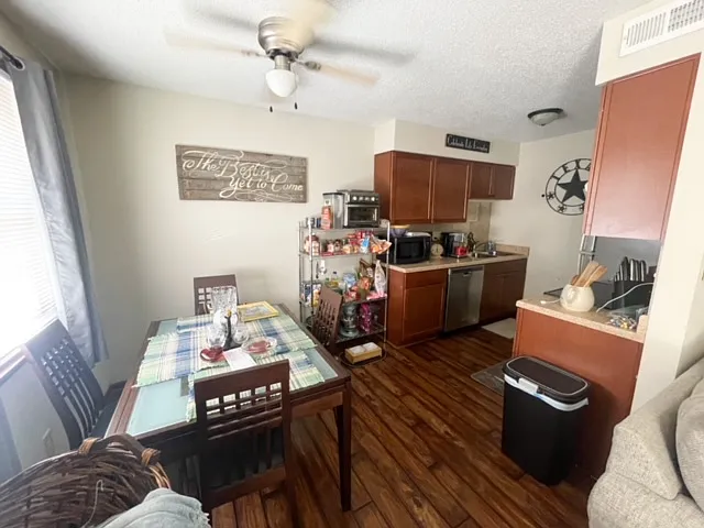518 Osage St #3 — Photo 4