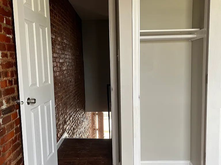 3156 Livingston St — Photo 13