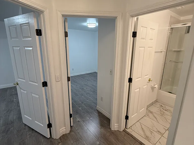 605 Iris Ave #2 — Photo 9