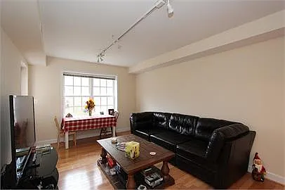 231 North Thomas Street #104C (VA) — Photo 3