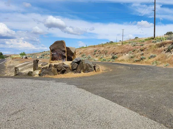 Nka Demoss Rd, Benton City, WA 99320