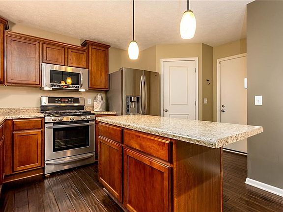 5th image of 5017 Mandarin Dr