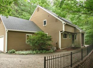 5 Wood Duck Ln, Tariffville, CT 06081