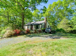 1 Pryer Dr, Pocasset, MA 02559
