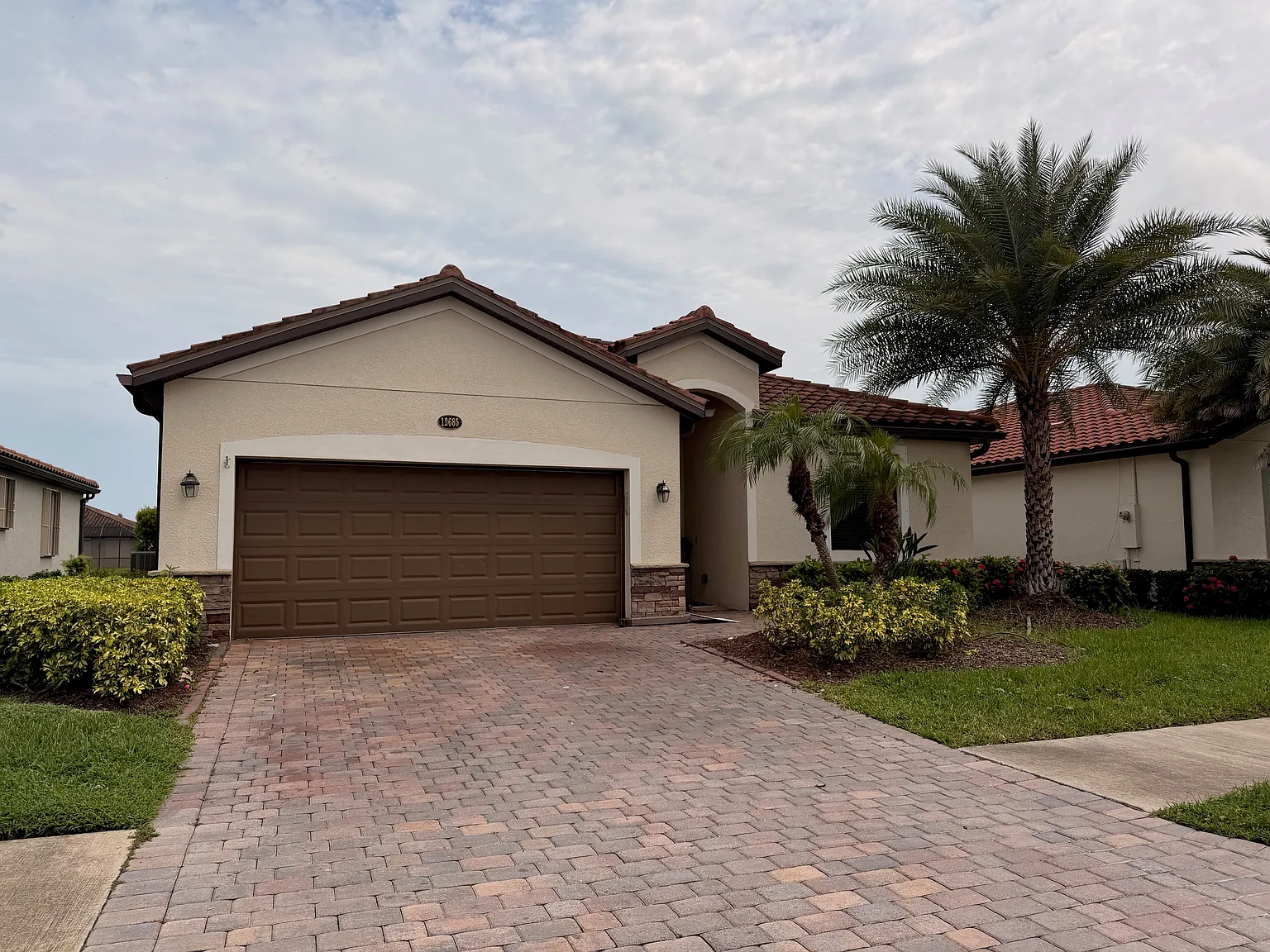 3 bed, 1684 sqft, $2,900 — Photo 2