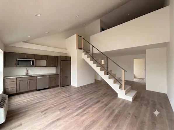 Hometown Grove Apartments