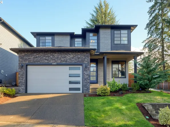 23924 SW Heron Lakes Dr, Sherwood, OR 97140