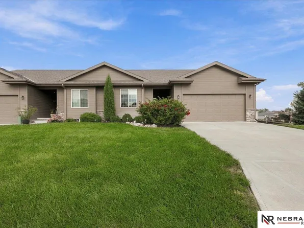 2904 Lakeside Dr, Plattsmouth, NE 68048