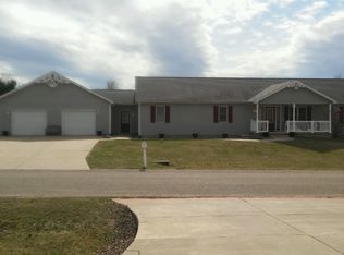 8511 Country View Dr, Manito, IL 61546