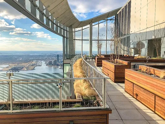 Rented by Harbor Properties International LLC | media 41