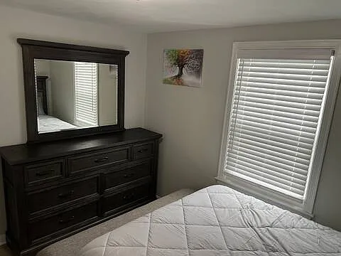 641 Salisbury Park Dr — Photo 5