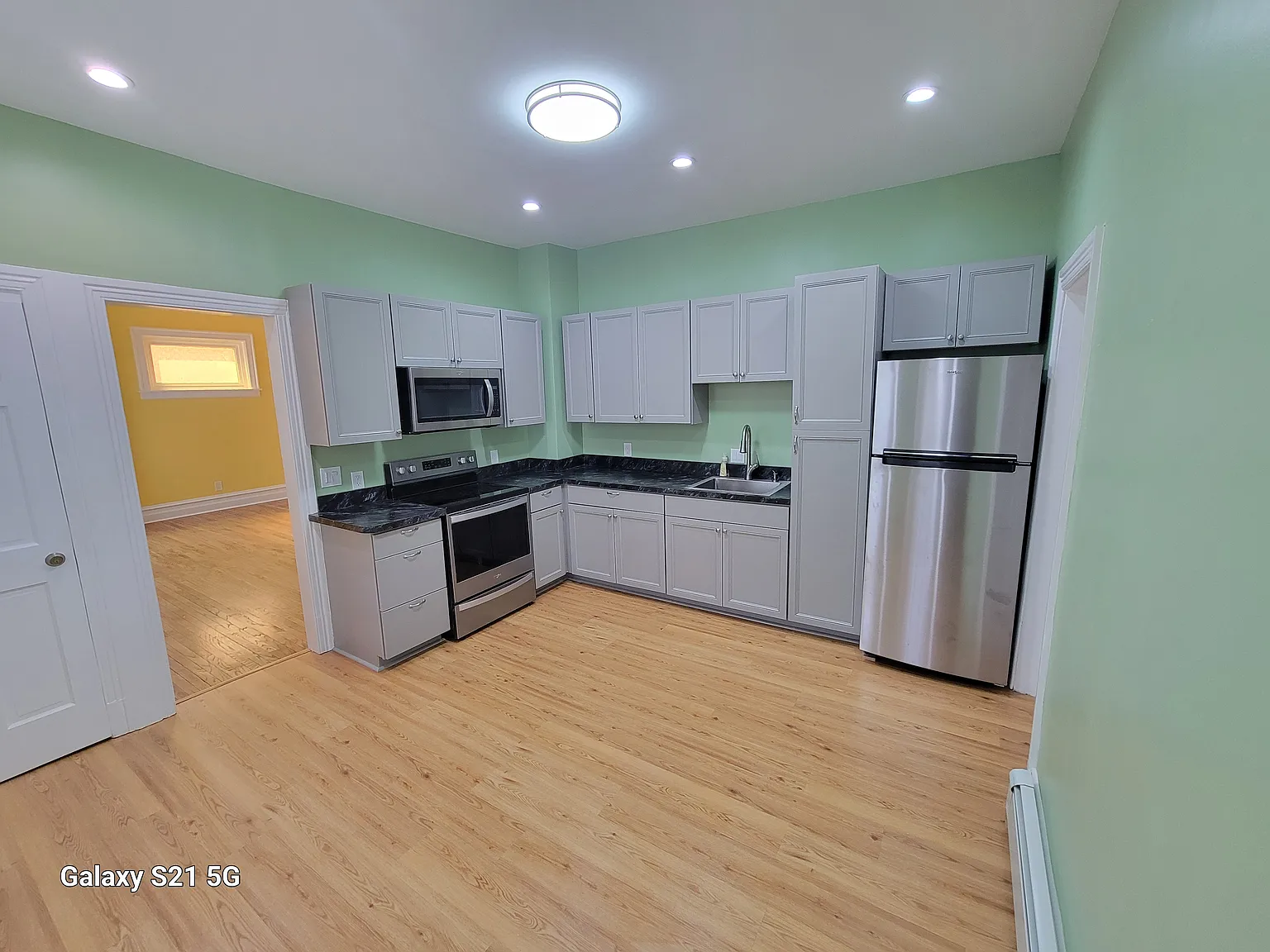602 E High St — Photo 1