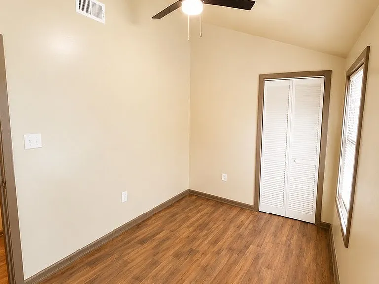 5867 Althea Ave — Photo 6