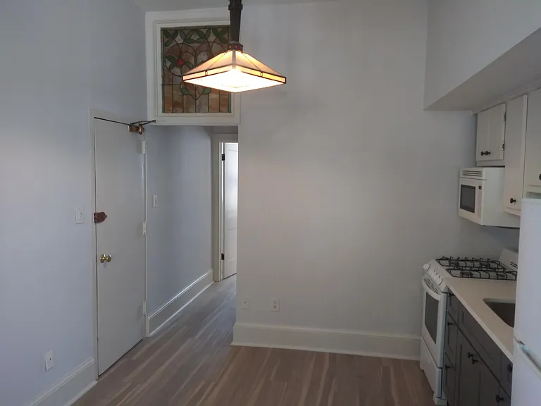 635 G St SE #2 — Photo 9