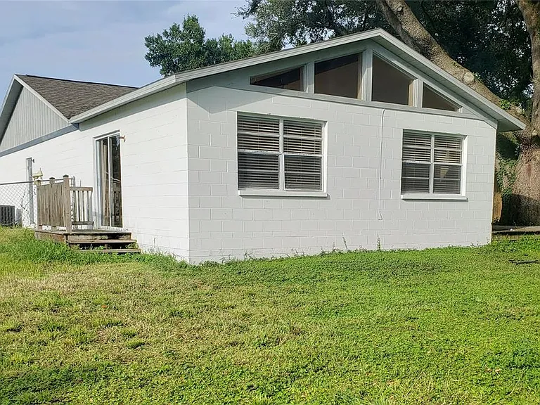 404 King Louis Ct — Photo 24