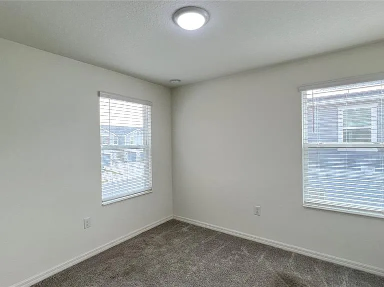 1340 Mirabella Cir — Photo 27