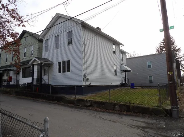 303 Neptune Pl, Scranton, PA 18505