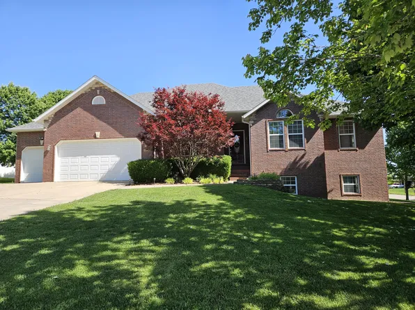 1907 Swallow Lane, Aurora, MO 65605